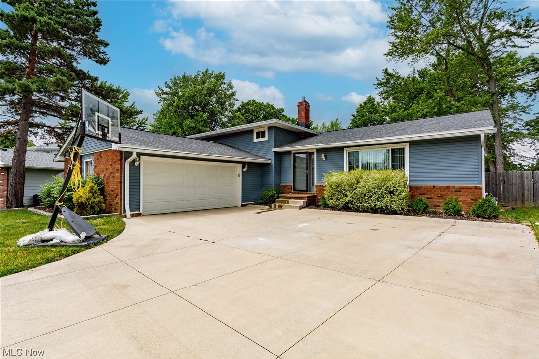 Royal Blvd - Residential