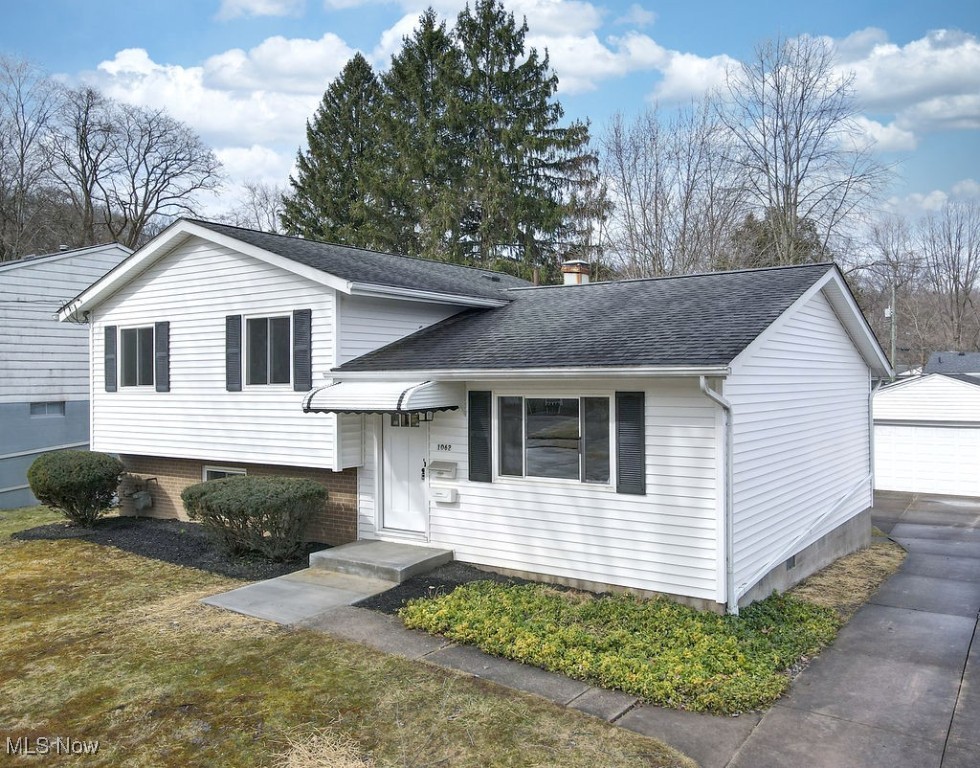 1062 Terrell Drive, Akron, Ohio image 2