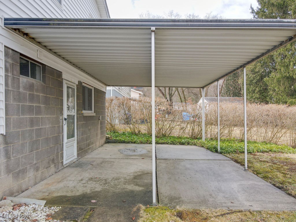 1062 Terrell Drive, Akron, Ohio image 32
