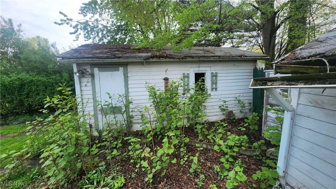 3666 E 57th Street, Cleveland, Ohio image 10