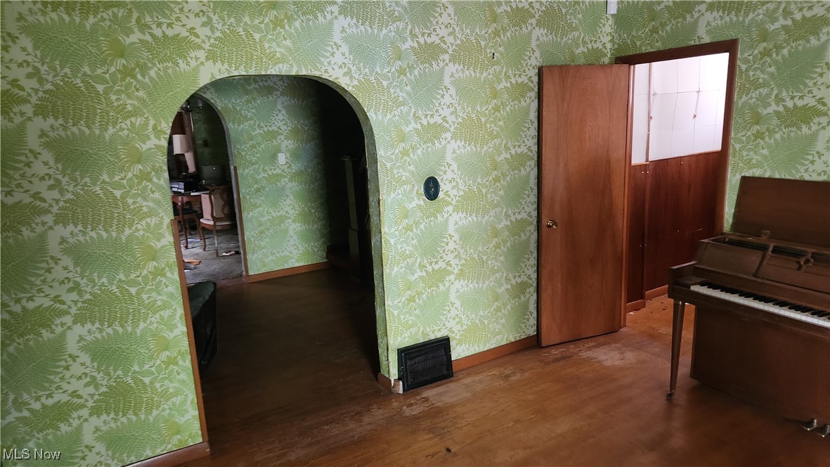 3666 E 57th Street, Cleveland, Ohio image 4