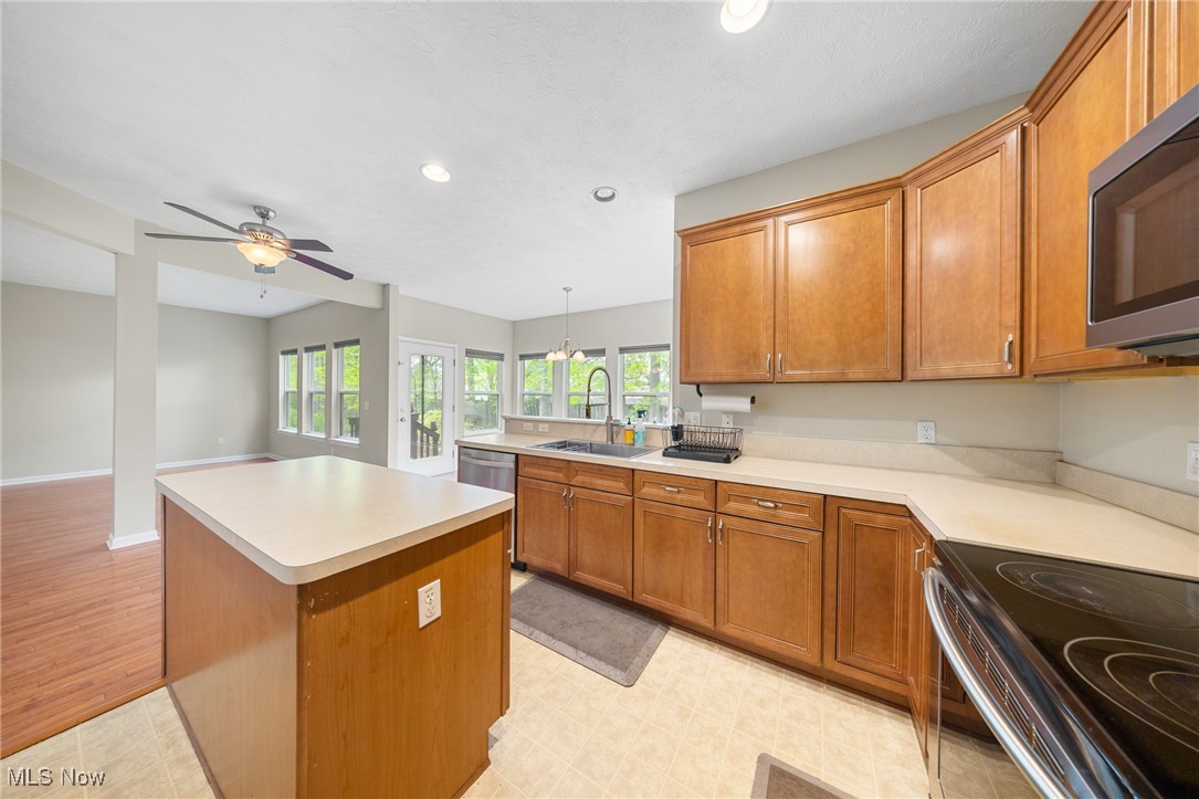 35191 Schoolhouse Lane, North Ridgeville, Ohio image 13