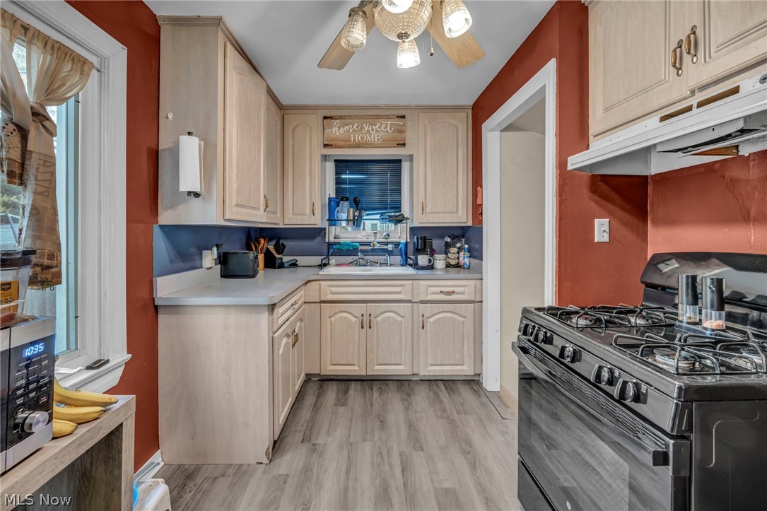 E Morans Tuxedo Farms Allotme - Residential