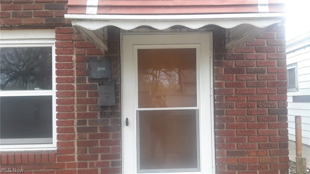 Adorable ranch style one bedroom apartment, garden style entrance. Kitchen is equipped with stove and refrigerator , the bathroom has a walk in shower, living and bedroom are carpeted. Off street parking available. This apartment is one story ranch style with own entrance. Resident will be responsible for gas and electric. All interested parties will pay a $50 application fee.