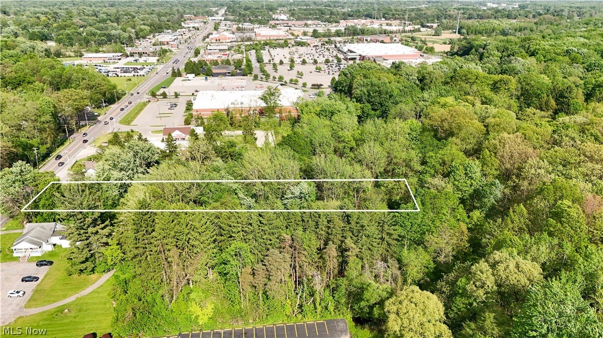 E Aurora Road