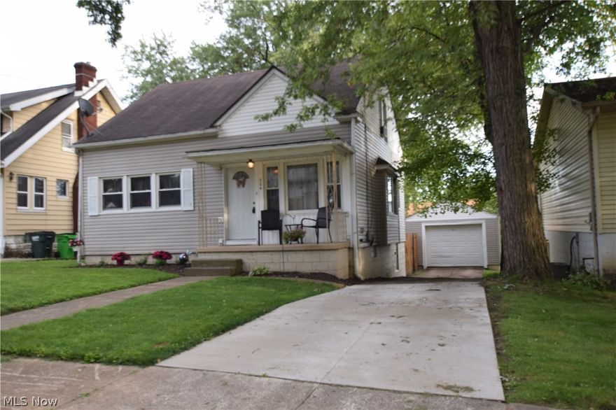 Just the right size for your first or last home. 2 bedrooms down and 2 bedrooms up with full bath on both floors. Recent improvements include Furnace and A/C
in 2020. Main Sewer line to street replaced and upper driveway in December 2020. Kitchen opens to the Living Room and the appliances stay. Big finished space in the basement. Deck overlooks a privacy fenced backyard. Electrical, plumbing, roof updated in 2010. No worries, Seller is including a Home Warranty for your piece of mind.
Please excuse seller's packed boxes! They have their next place picked out and you may be able to have quick possession! Schedule your appointment to see this soon.