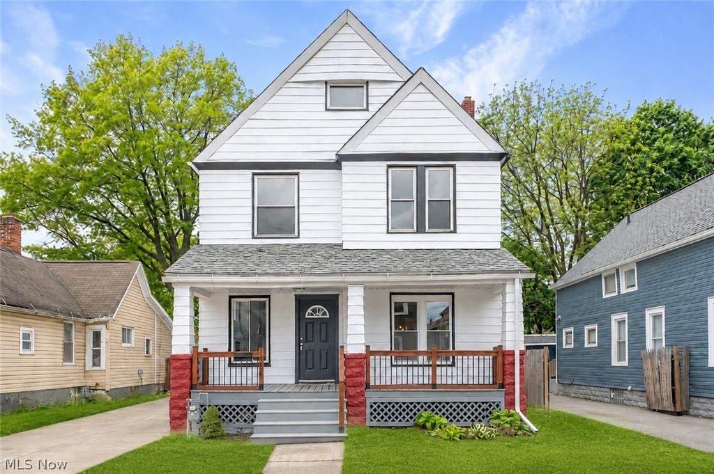 Photo of 1924 W 75th Street, Cleveland, OH 44102 (MLS # 5208111)