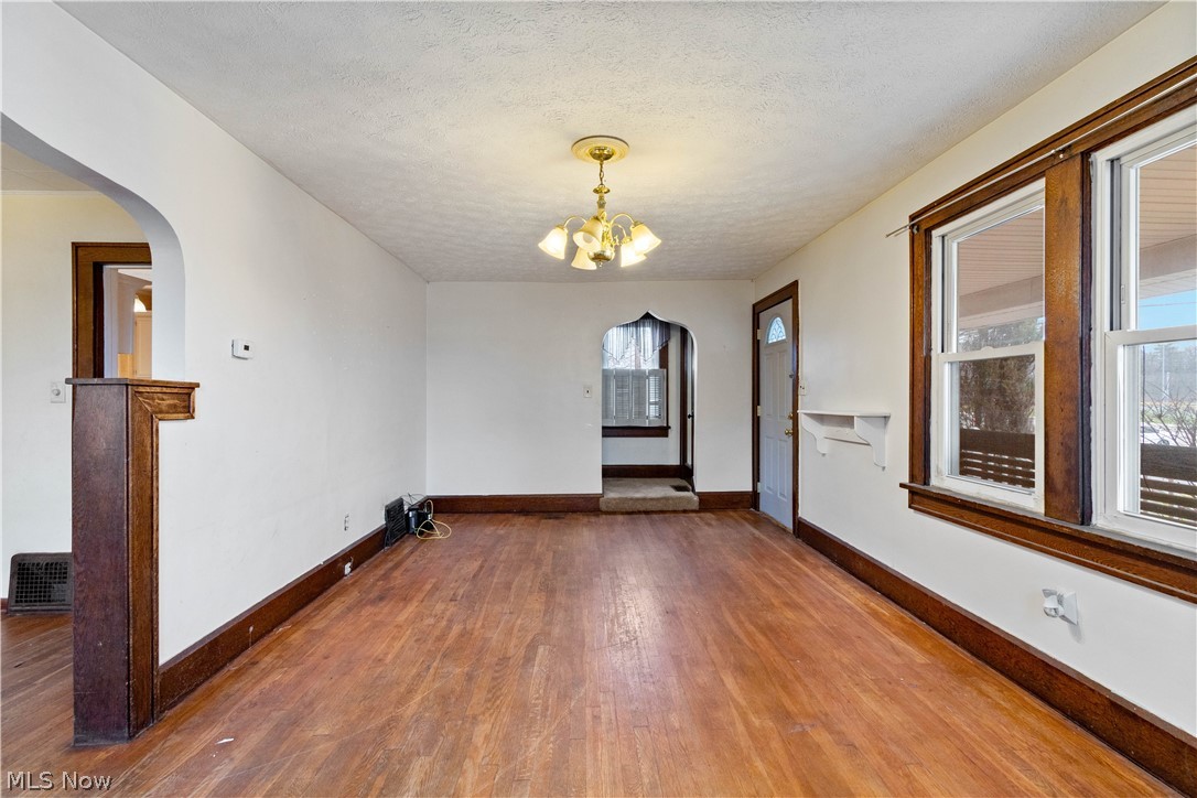 Hintons Acreage Allotment - Residential