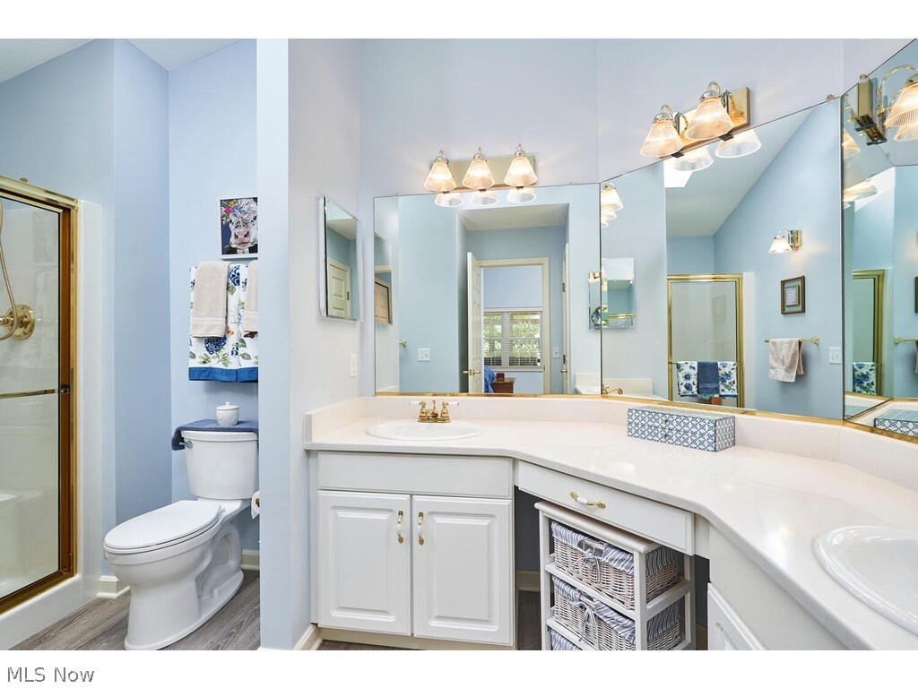 Devon Pond - Residential