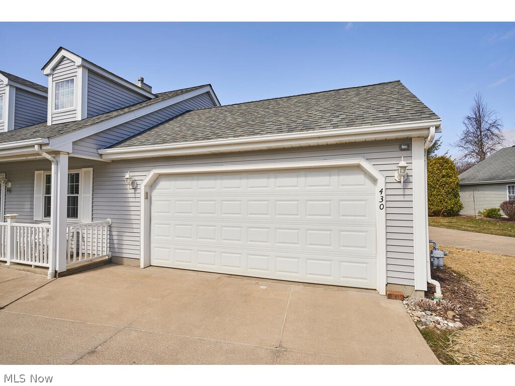 Devon Pond - Residential