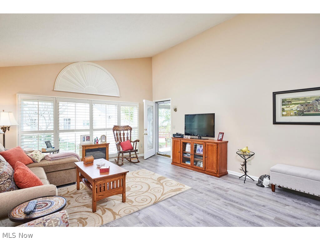 Devon Pond - Residential