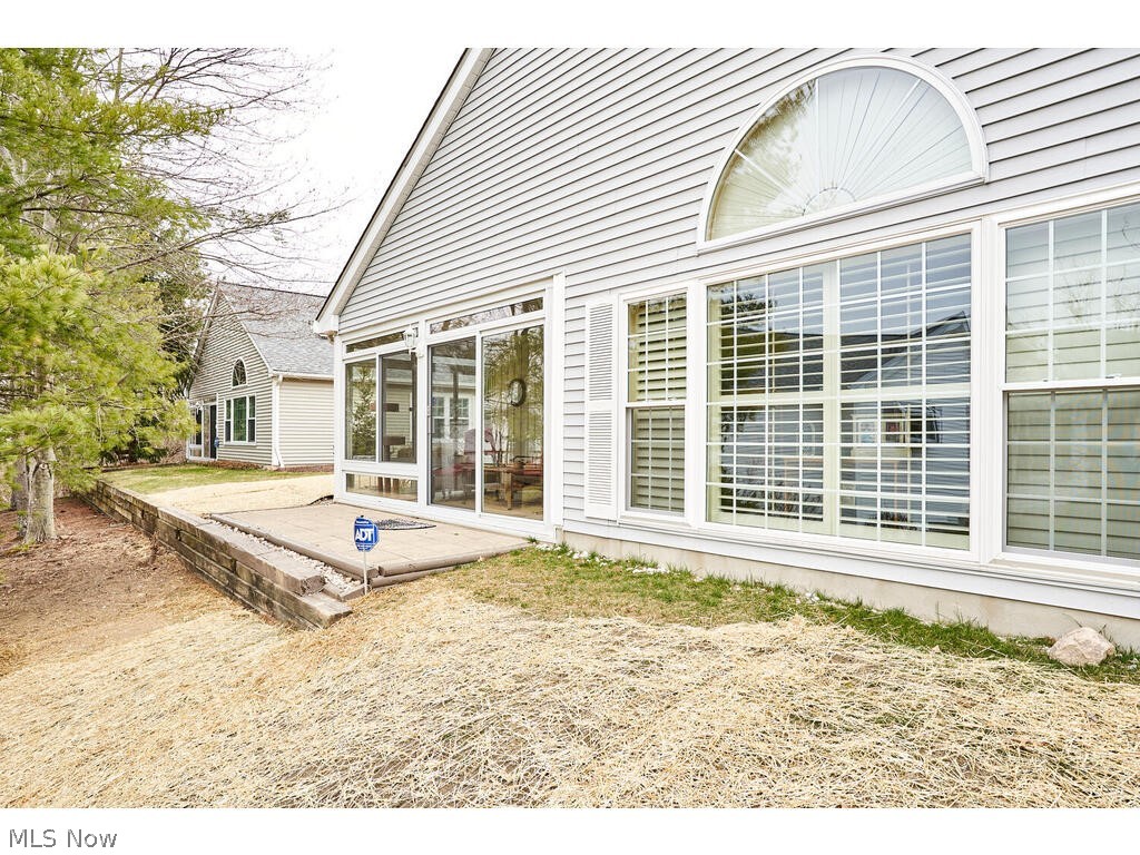 Devon Pond - Residential