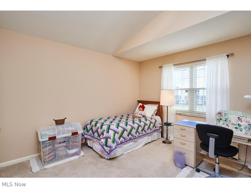 Devon Pond - Residential