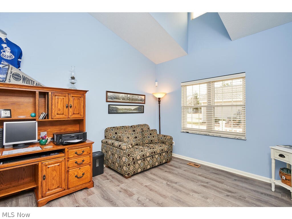 Devon Pond - Residential