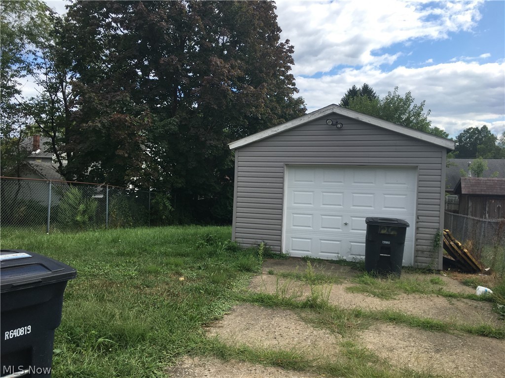 Roselawn - Residential Lease