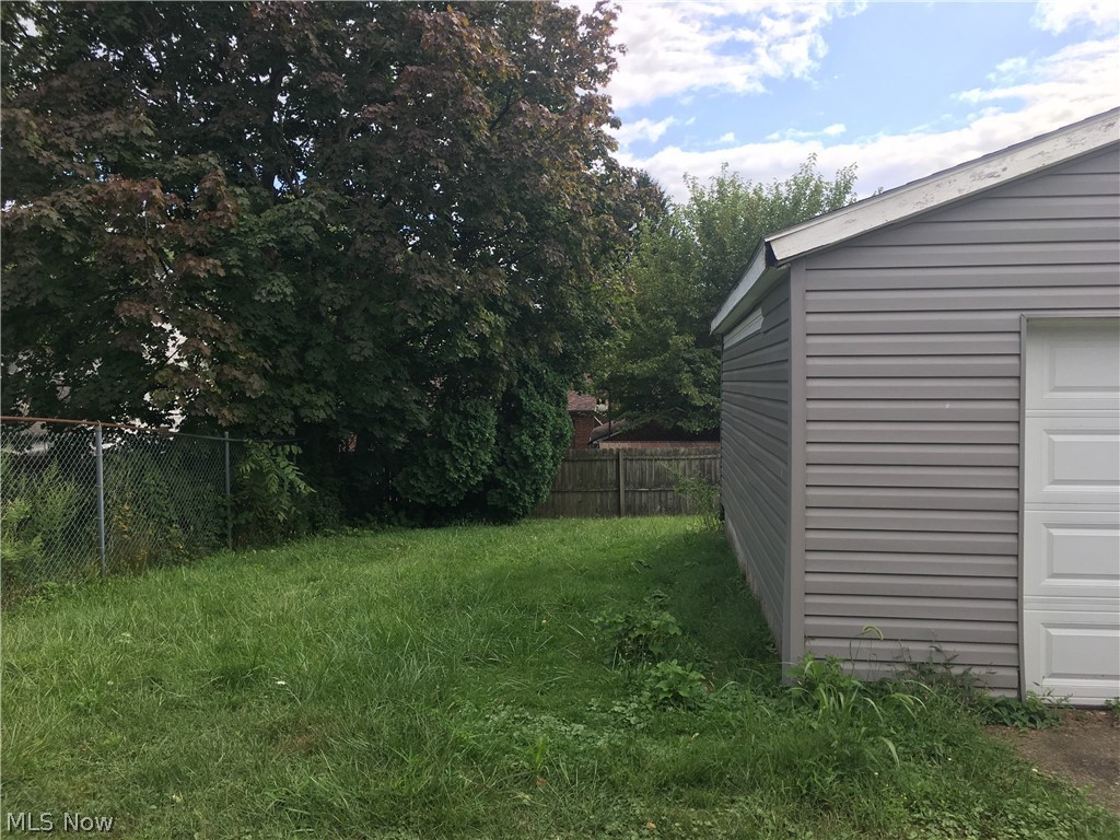 Roselawn - Residential Lease