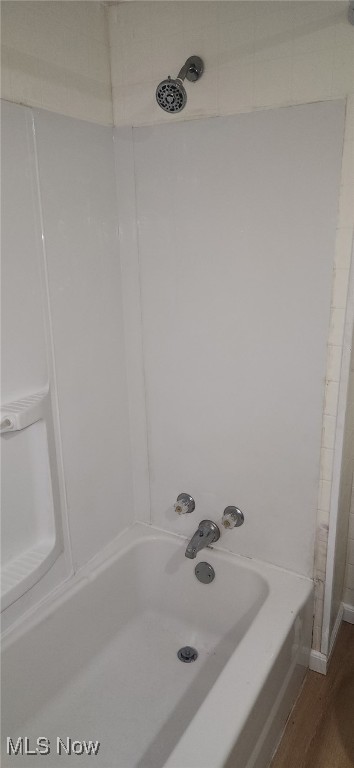 E Beatrice Doxie 1 - Residential Lease