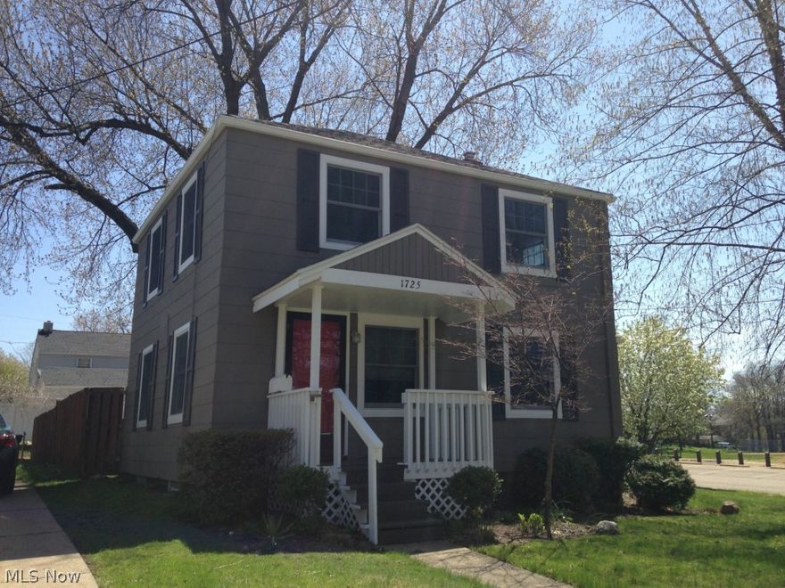 Charming 3 bedroom 1.5 bath colonial in the Park!  Nice layout, with modern paint colors makes this home warm and inviting. Lots of natural woodwork.  Gorgeous hardwood floors.  Roomy kitchen.  Great lot right next to a park,  So much house for the price! Exterior contracted to be painted as soon as weather allows!  Dont miss it!