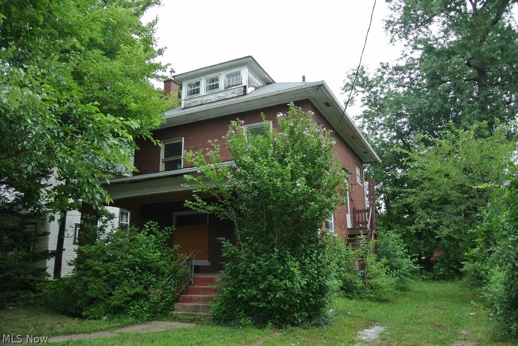 Hall Park - Residential