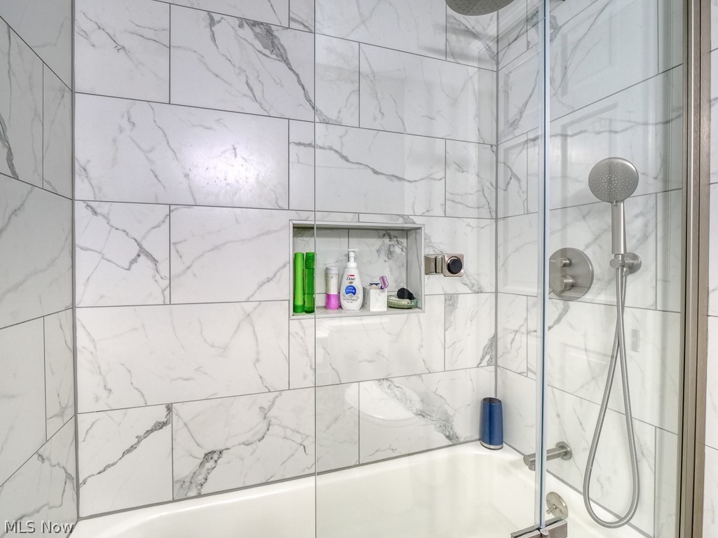 Engoglia - Residential