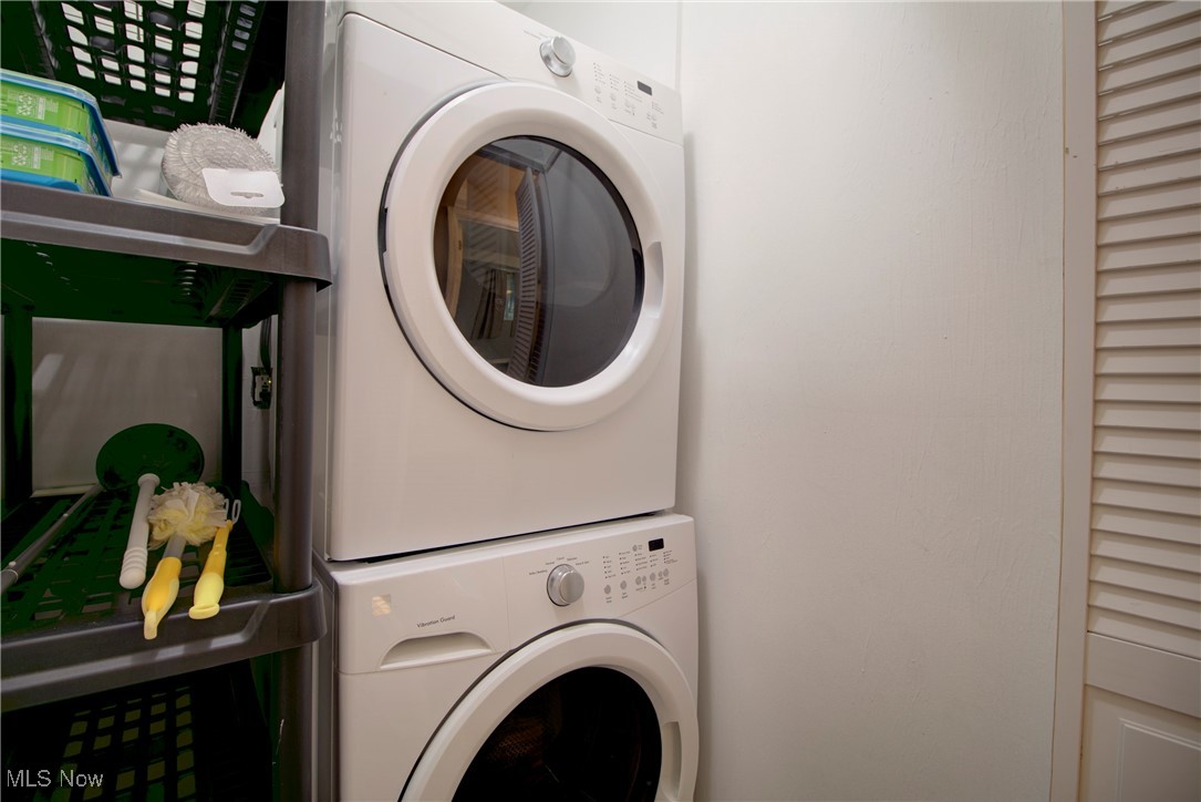 Misty Lake Vlg/Mdws Ph I Condo - Residential