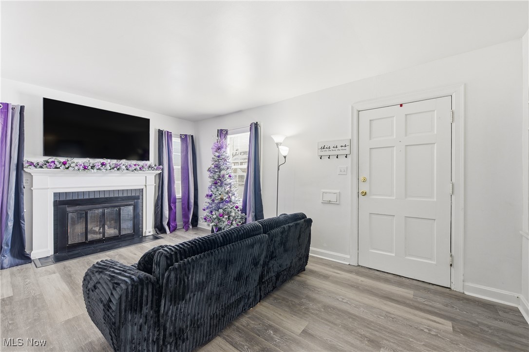 Philip Raimers 03 Libby G - Residential