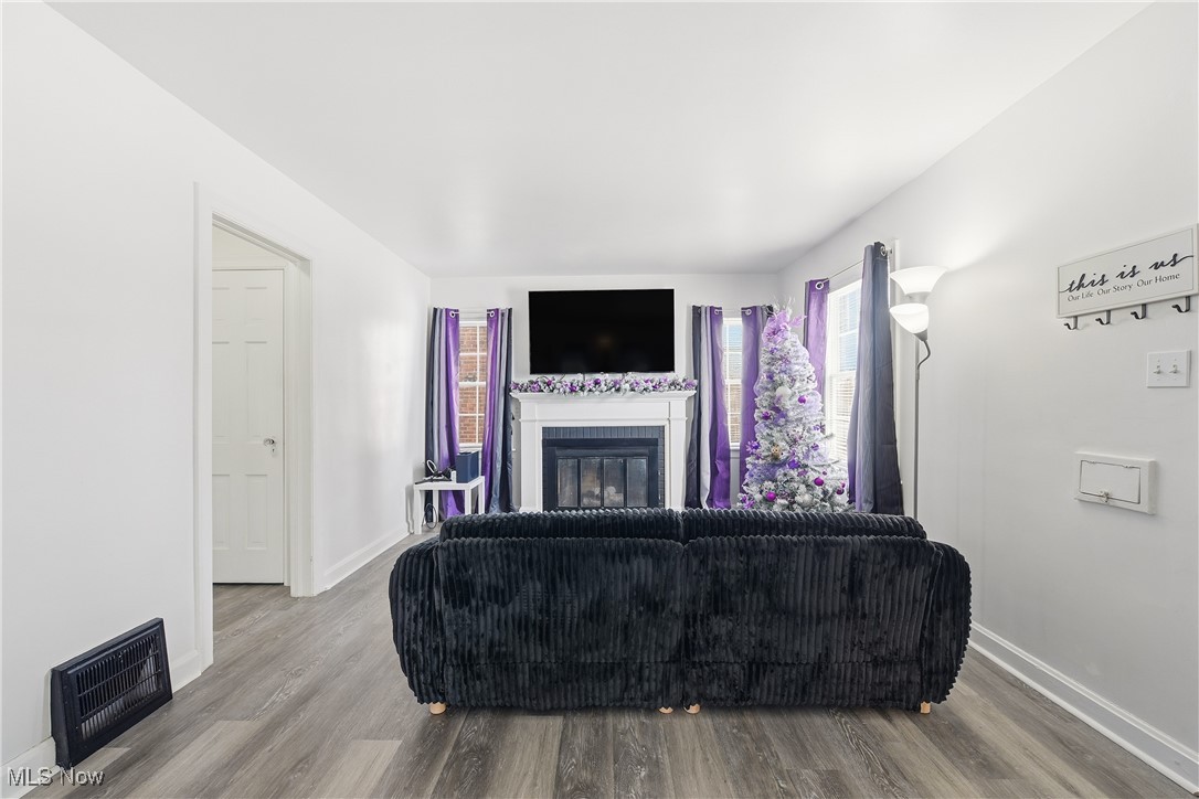 Philip Raimers 03 Libby G - Residential