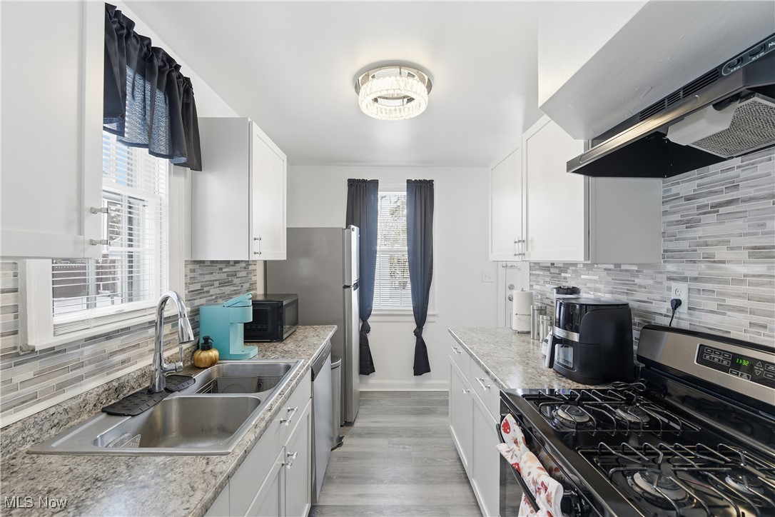 Philip Raimers 03 Libby G - Residential