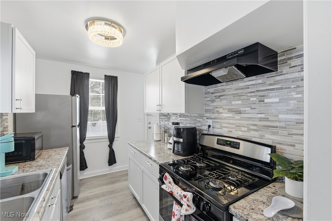 Philip Raimers 03 Libby G - Residential