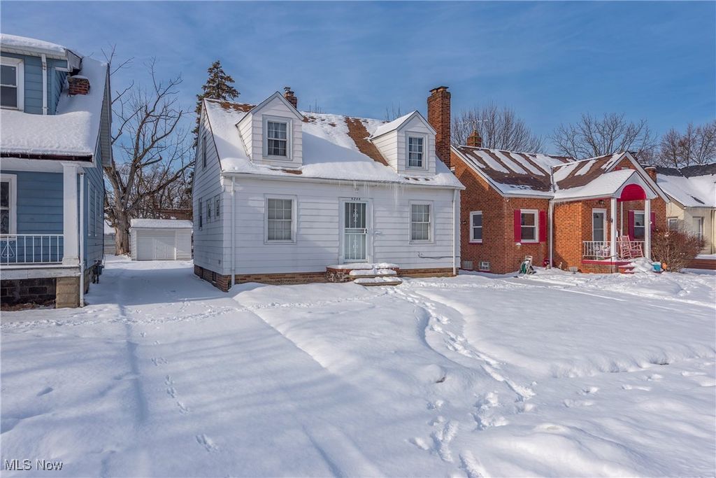 Photo of 5246 Philip Avenue, Maple Heights, OH 44137 (MLS # 5177607)