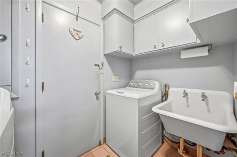 Tiny photo for 525 Carlotta Drive, Youngstown, OH 44504 (MLS # 5254141)
