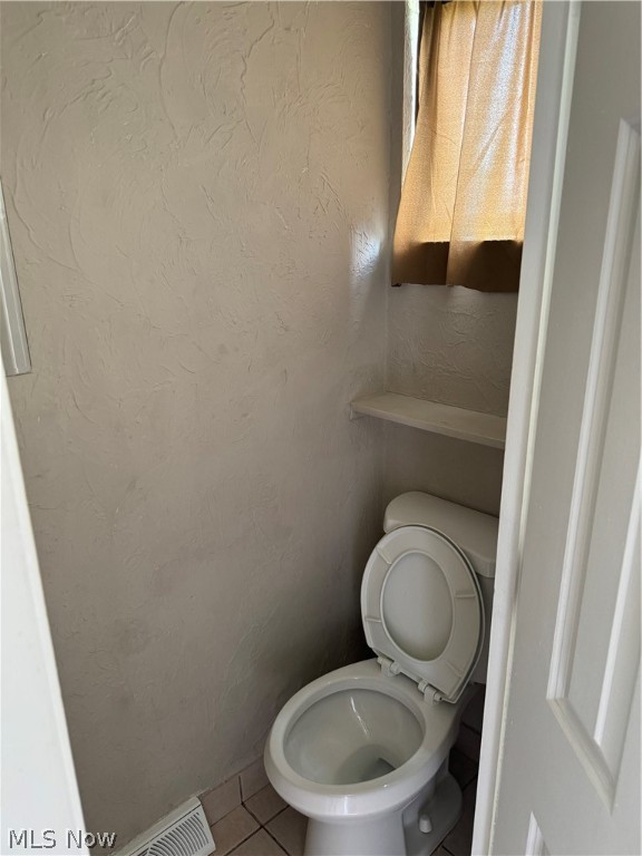 Banbury Village Condo - Residential