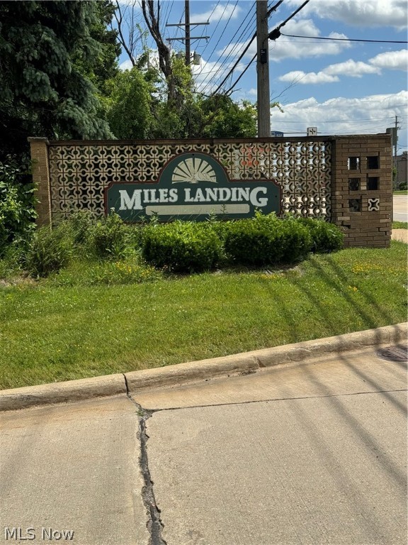 Banbury Village Condo - Residential