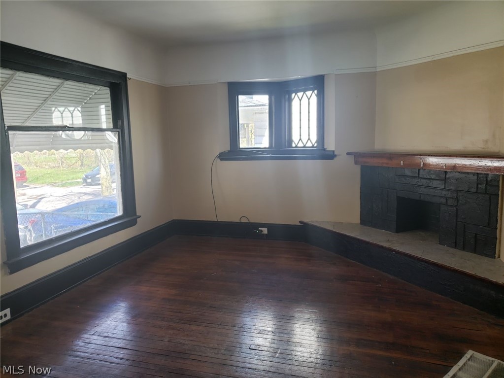 Curtias Ambler Realty Co - Residential