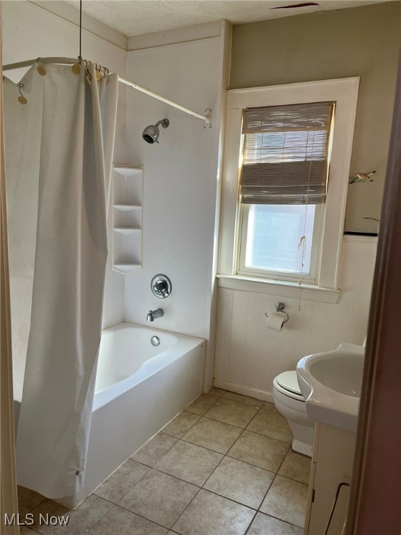 Roselynne Heights Adn - Residential