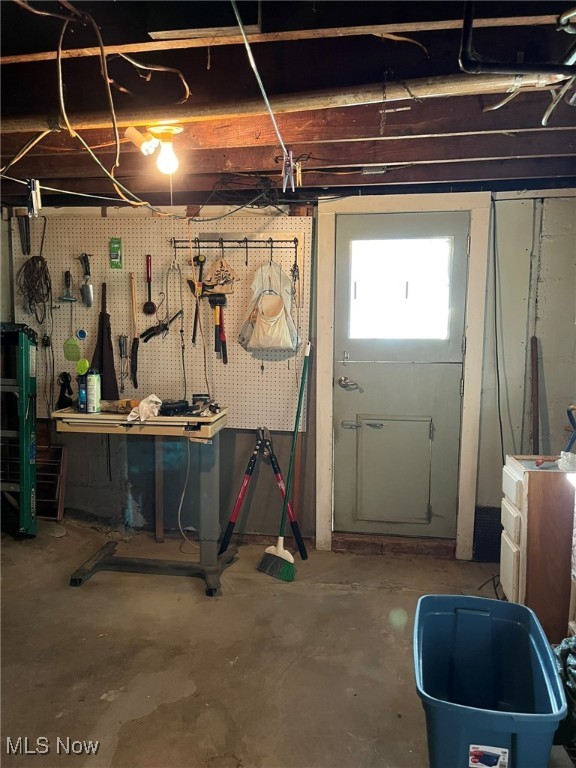 Roselynne Heights Adn - Residential