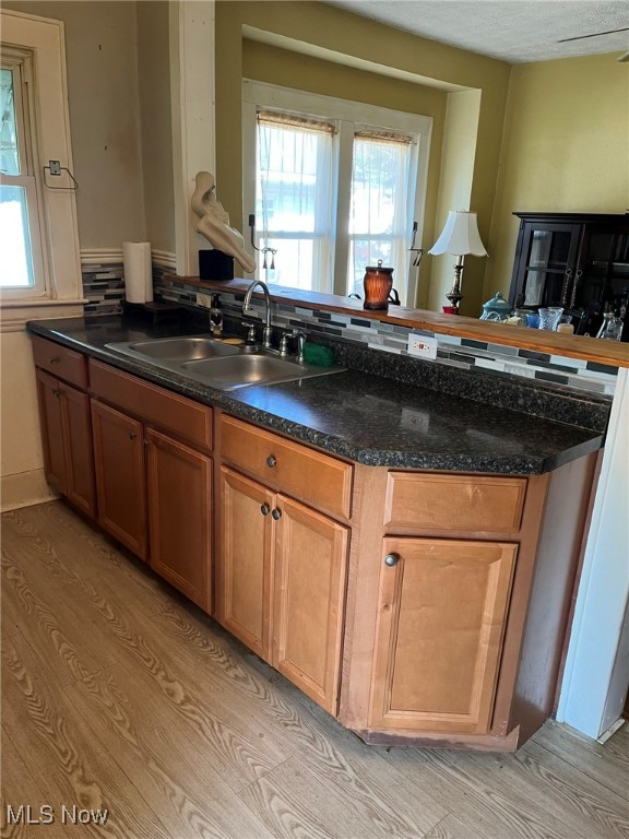 Roselynne Heights Adn - Residential