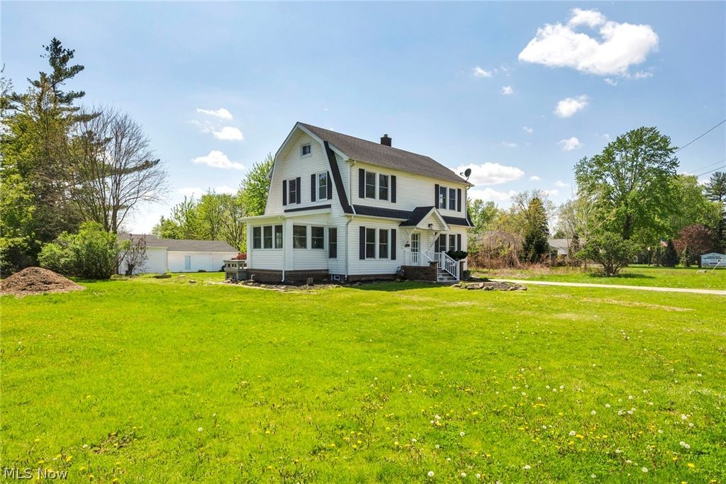 Photo of 36553 Center Ridge Road, North Ridgeville, OH 44039 (MLS # 5204229)