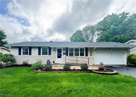 Homes For Sale - 4013 Shelbourne Drive<br/> Mahoning County, Youngstown, OH 44511