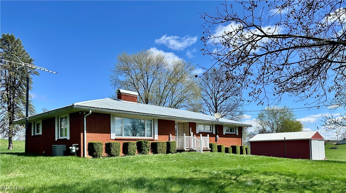 2515 Fairview Road, Zanesville, Ohio image 2