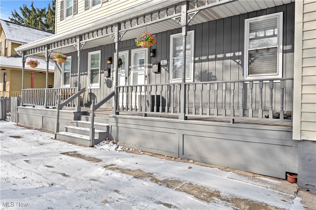 Cleveland, Ohio 44113, United States, 2 Bedrooms Bedrooms, ,2 BathroomsBathrooms,Residential,Active,25611