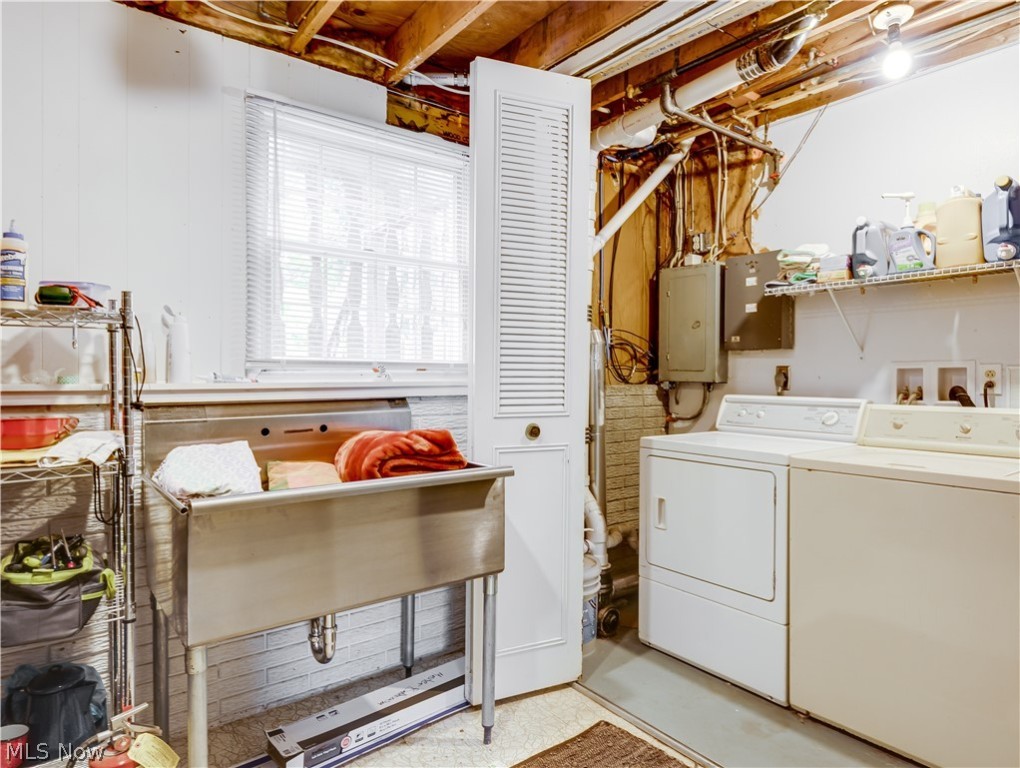 Twin Oaks - Residential