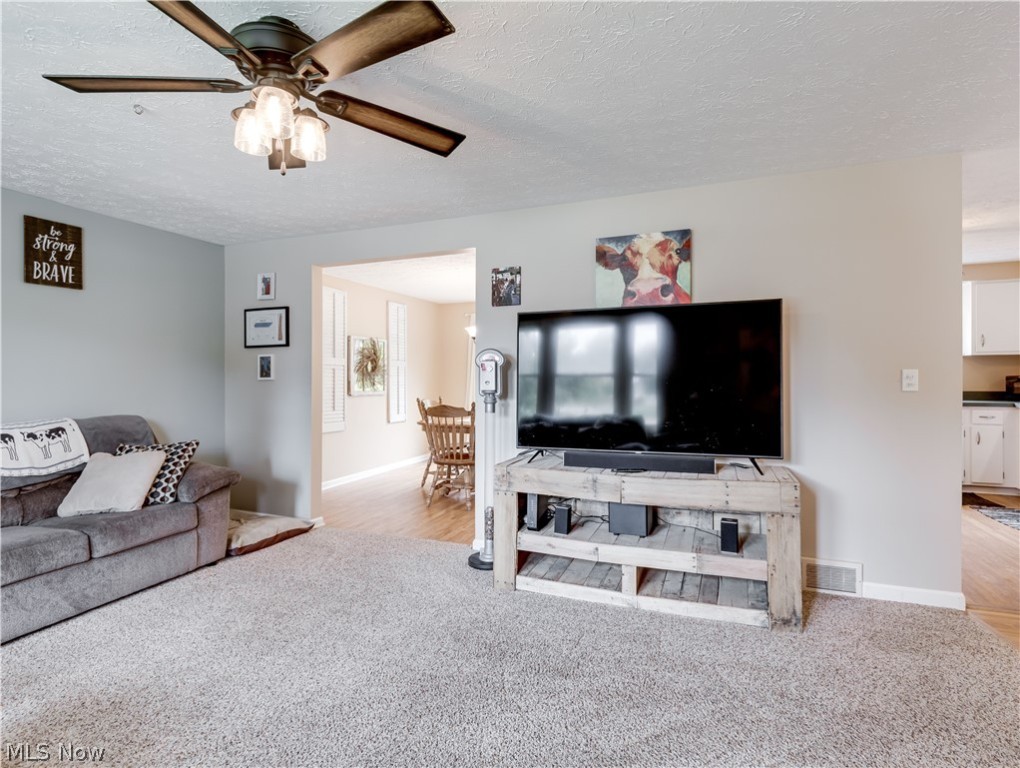 Twin Oaks - Residential