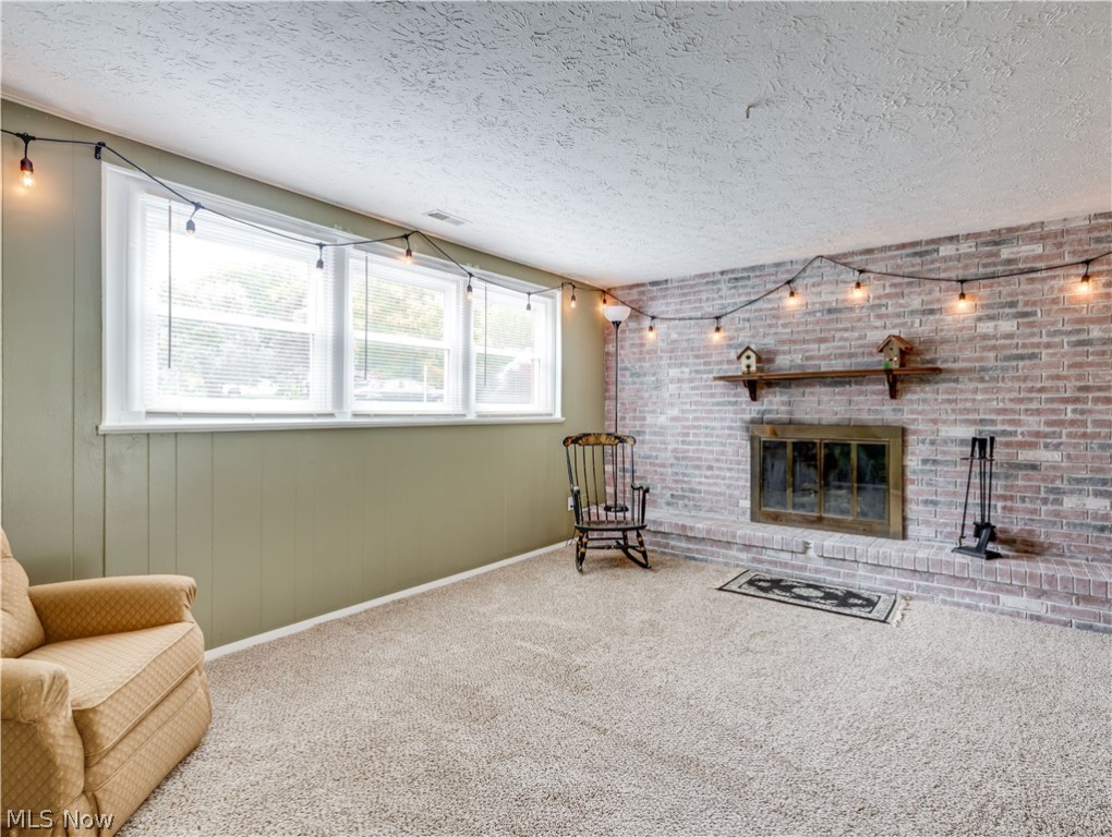 Twin Oaks - Residential