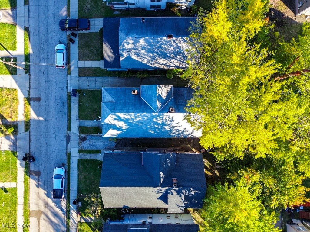 Lake Shore Blvd - Residential Income