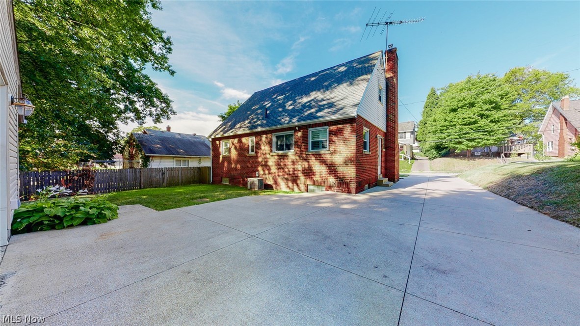 Riverside - Residential