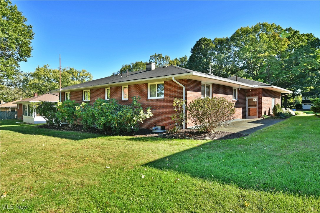 3575 Atlantic Street, Warren, Ohio image 9