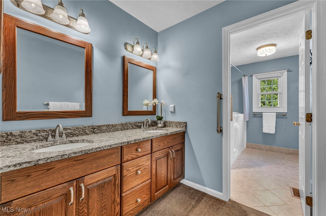 Lakes Of Aurora - Residential