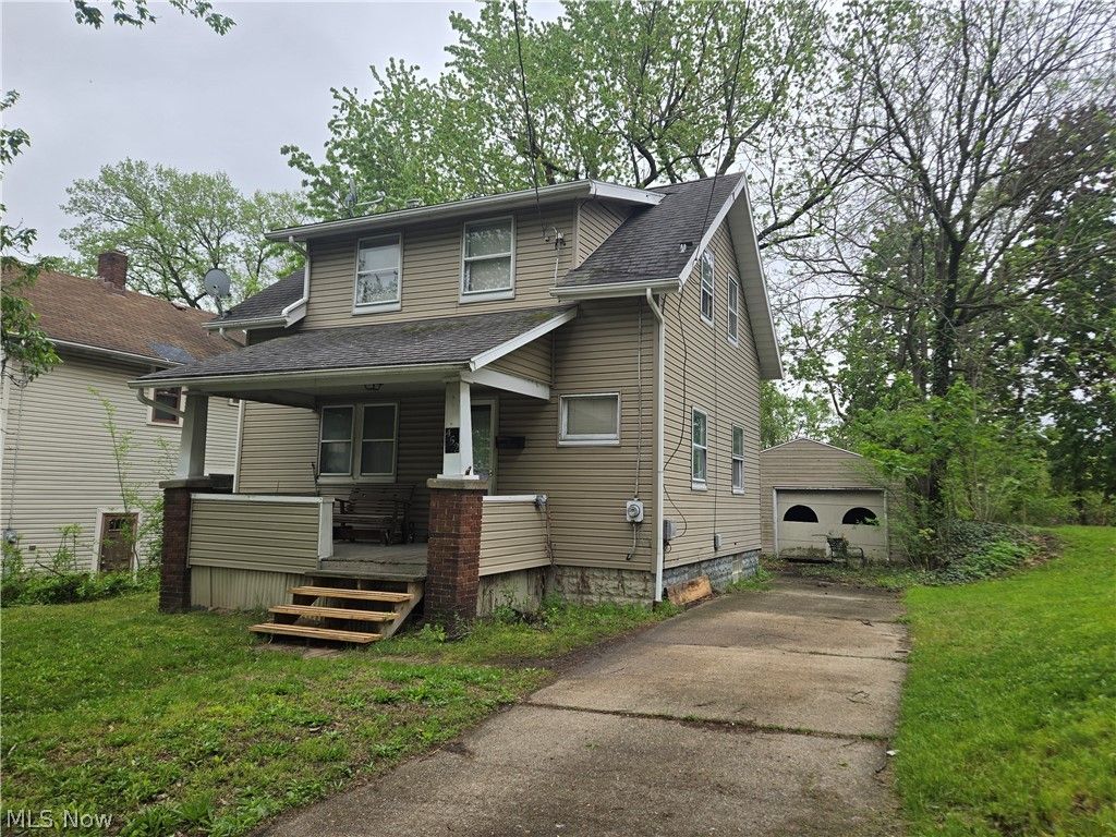 Photo of 452 Allenford Street, Akron, OH 44314 (MLS # 5204434)