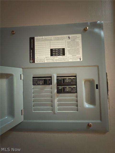 Tiny photo for 153 S Main Street #5, Columbiana, OH 44408 (MLS # 5186498)